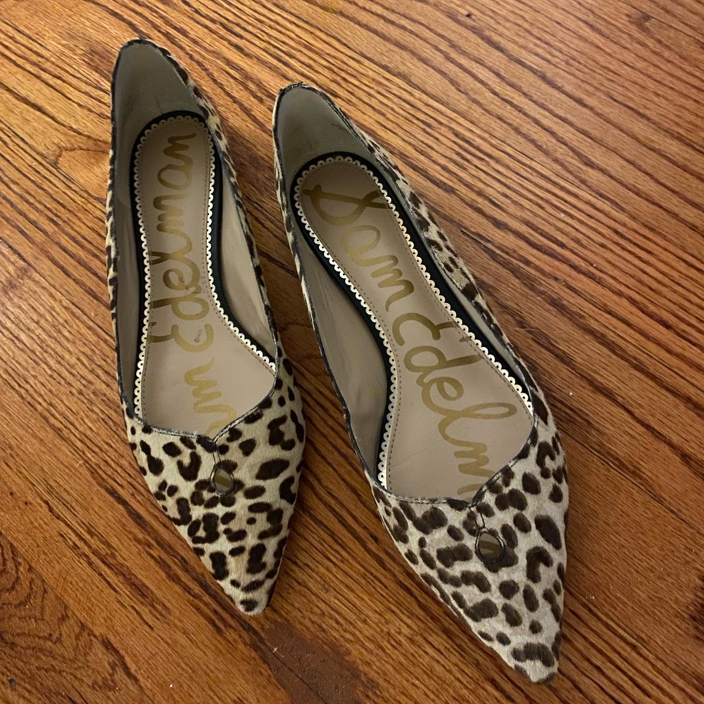 Cheetah Pointed Flats